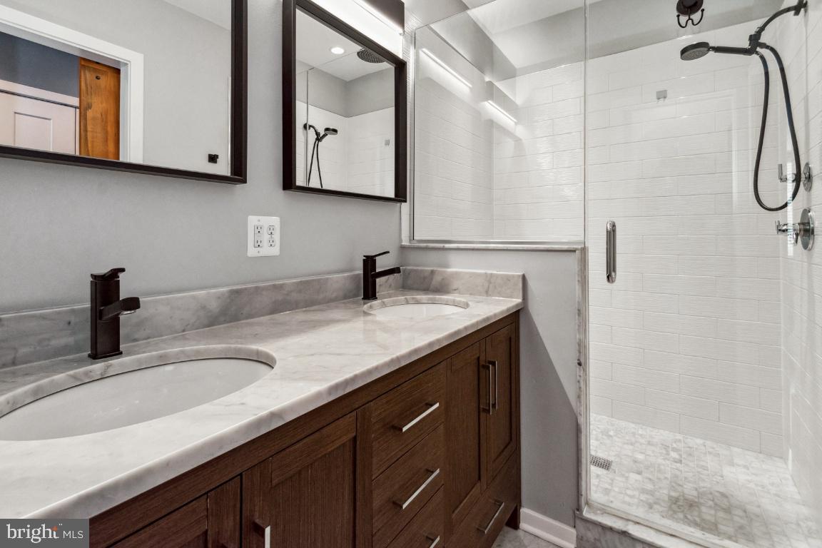 2319 E Fairmount Avenue E