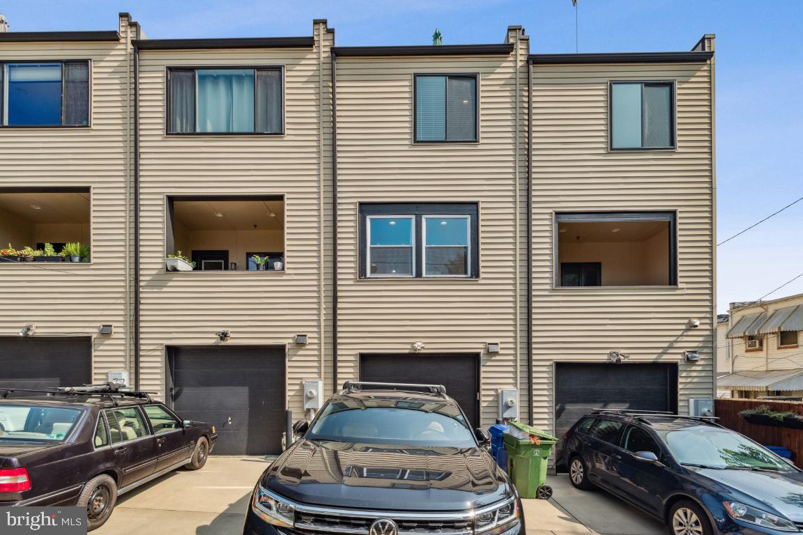 2319 E Fairmount Avenue E