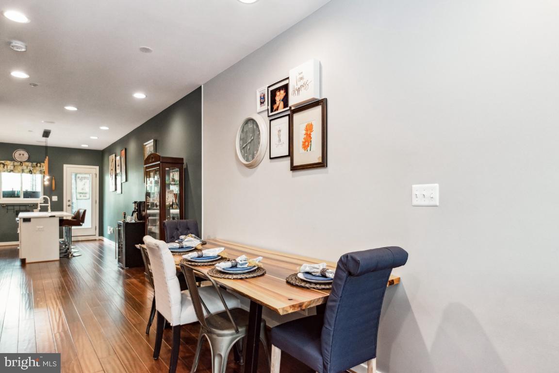 2319 E Fairmount Avenue E