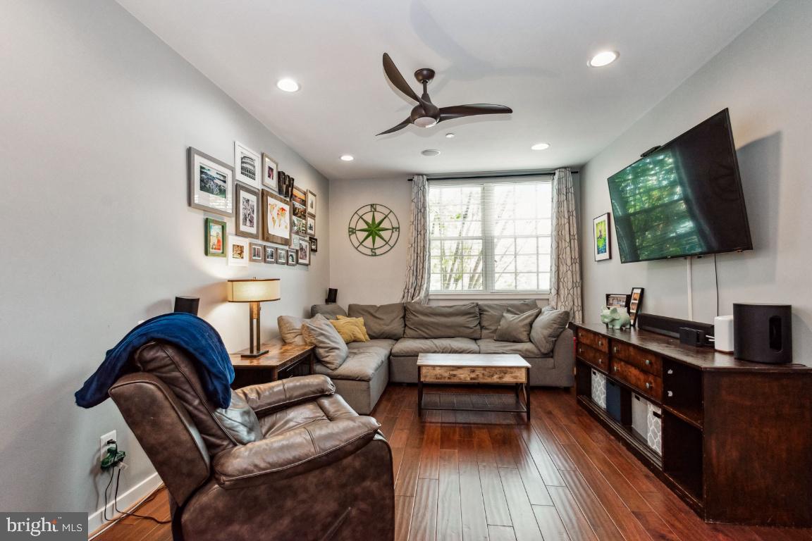 2319 E Fairmount Avenue E