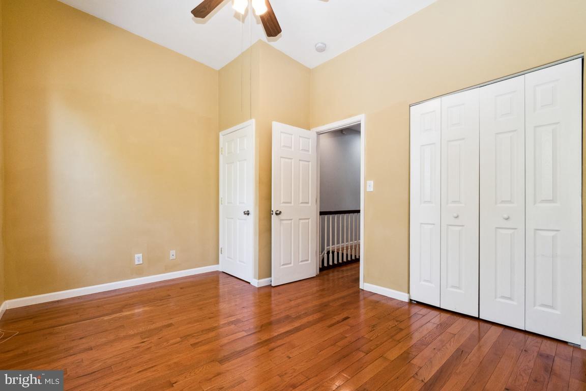 1303 W 41st Street W