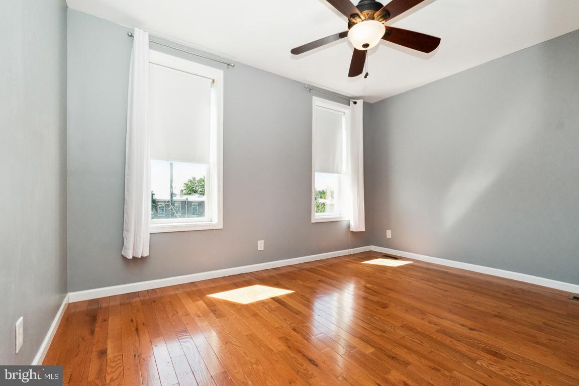 1303 W 41st Street W