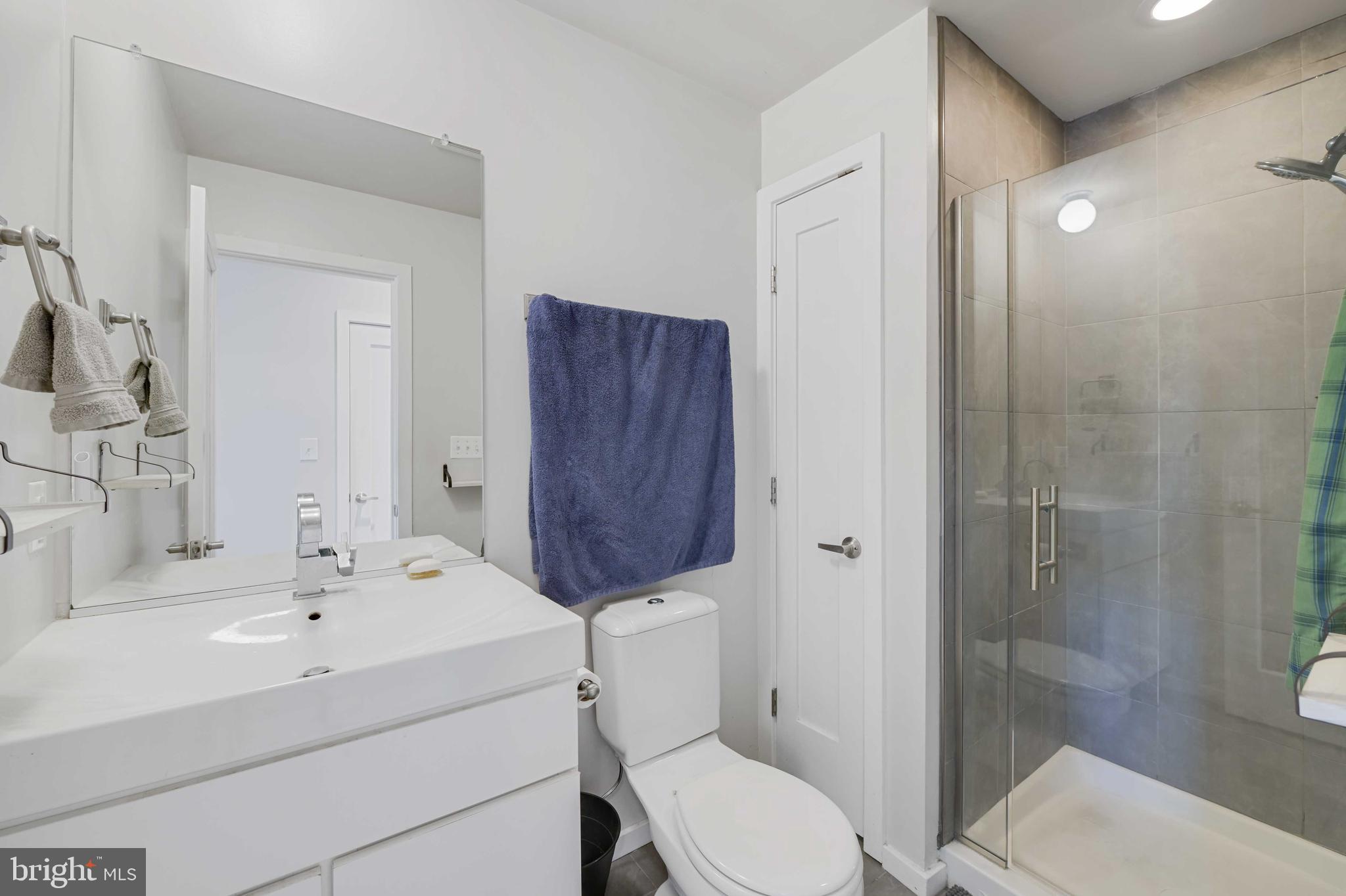 2639 N Howard Street N