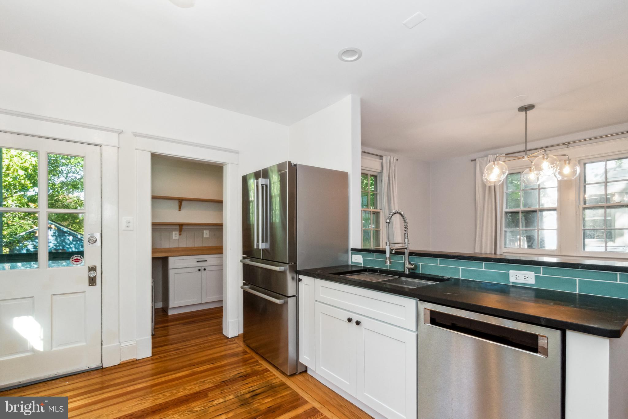 604 Saint Dunstans Rd