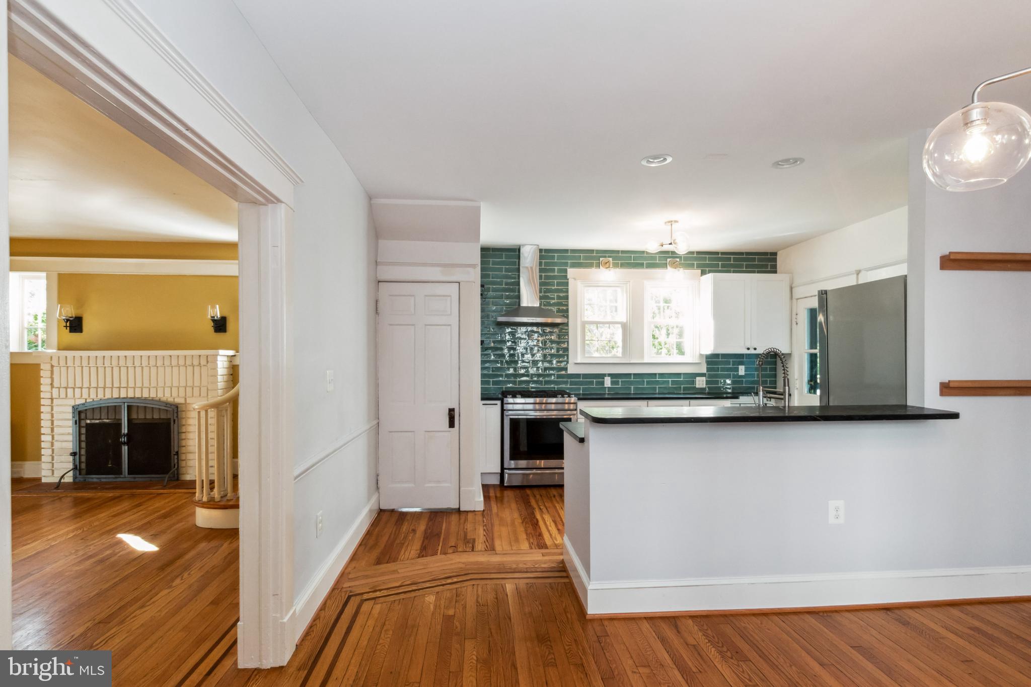 604 Saint Dunstans Rd