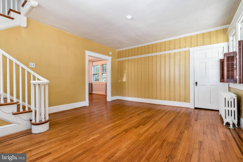 604 Saint Dunstans Rd