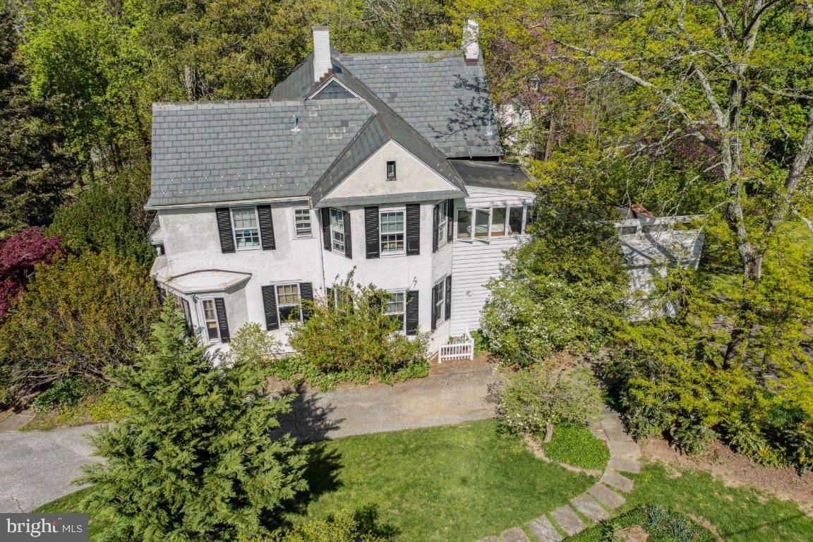 1807 Kenway Rd