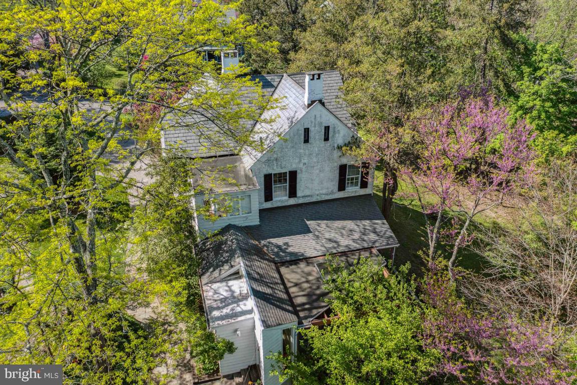 1807 Kenway Rd