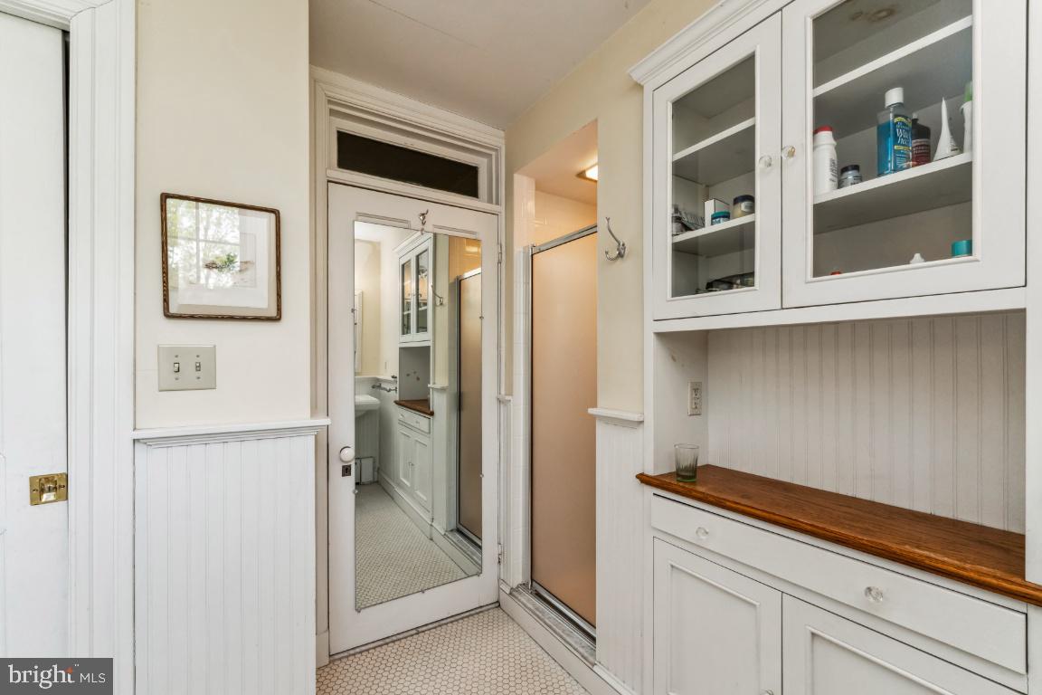 1807 Kenway Rd