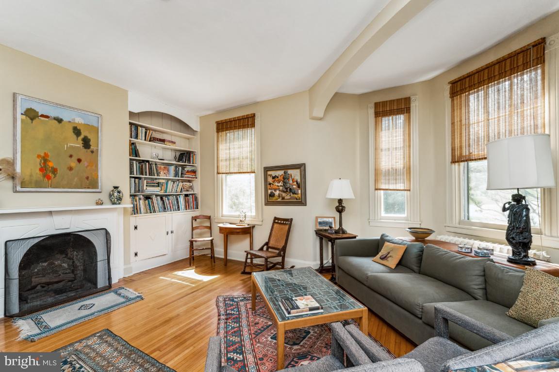 1807 Kenway Rd
