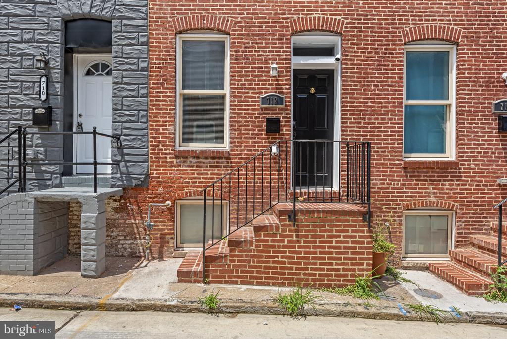 712 N DUNCAN STREET
