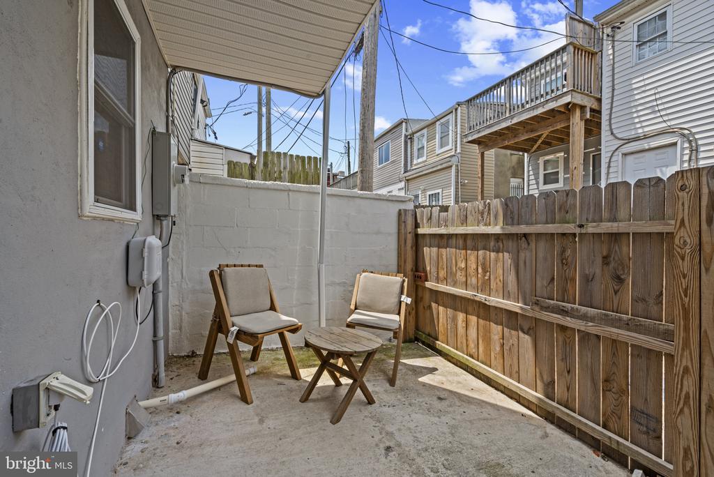 712 N DUNCAN STREET
