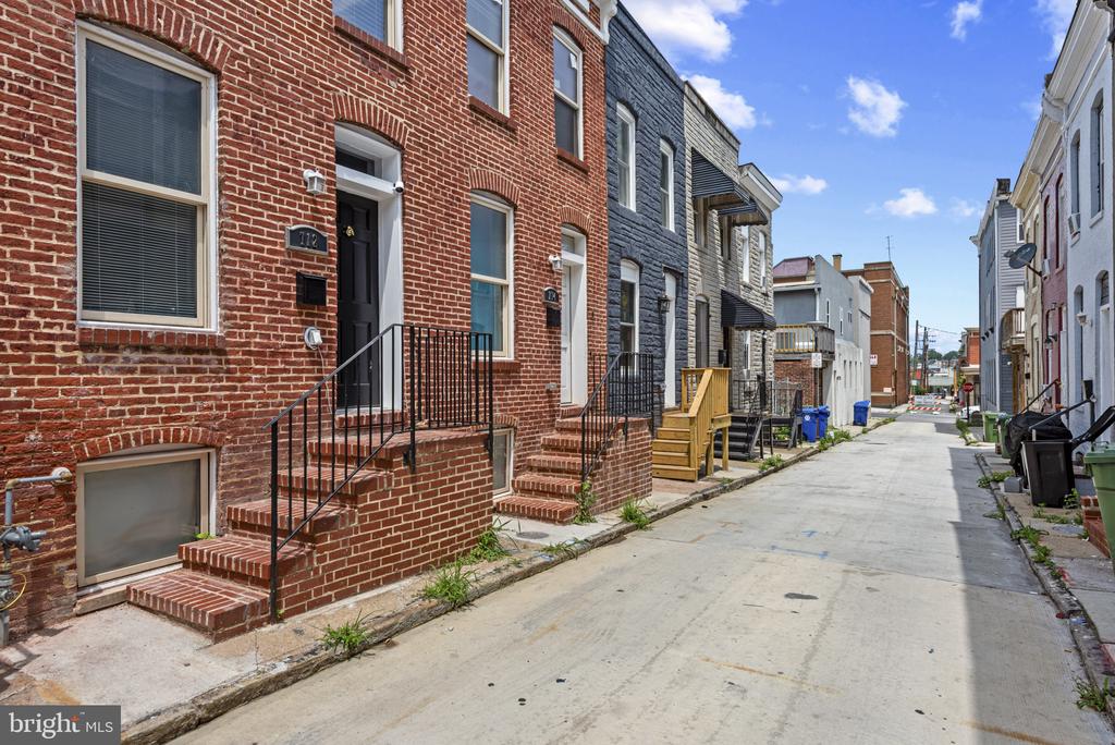 712 N DUNCAN STREET