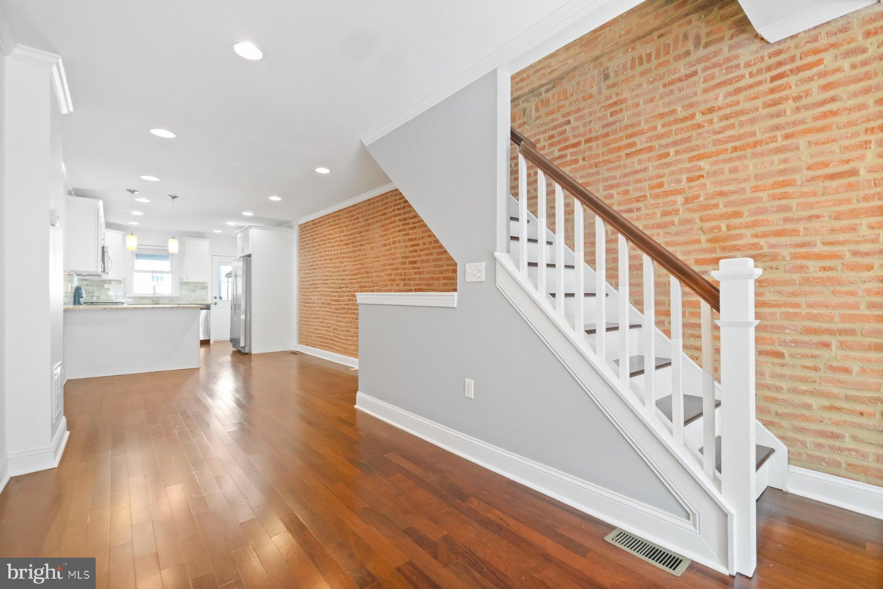 1614 CLARKSON STREET