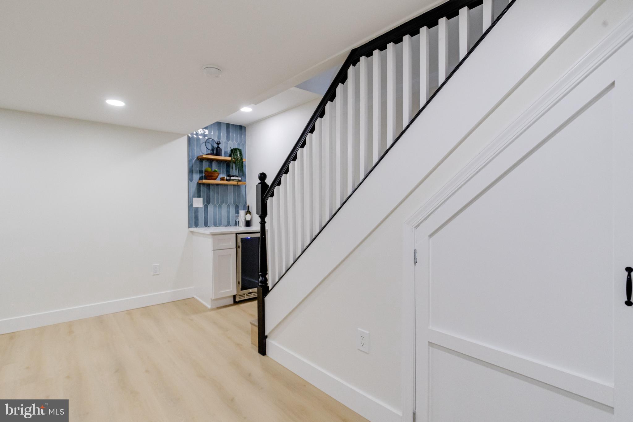 1524 RAMBLEWOOD ROAD