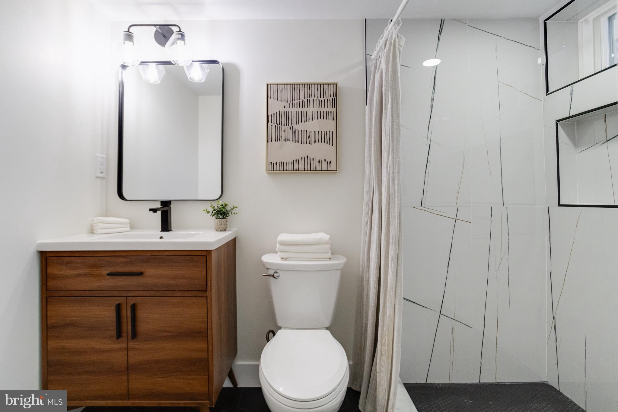 1524 RAMBLEWOOD ROAD