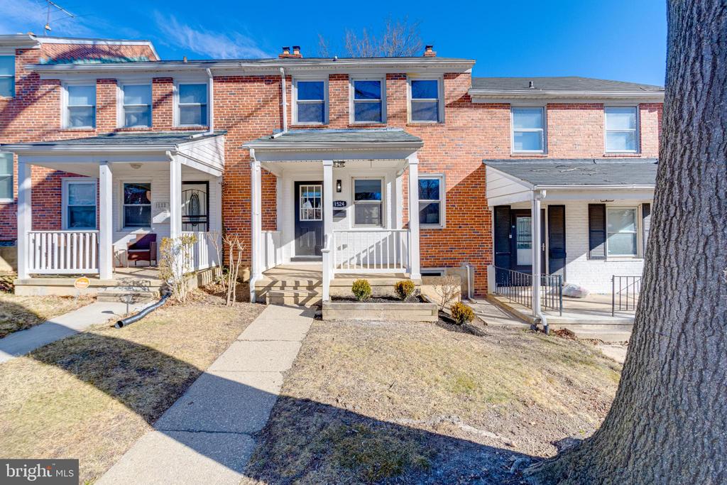 1524 RAMBLEWOOD ROAD