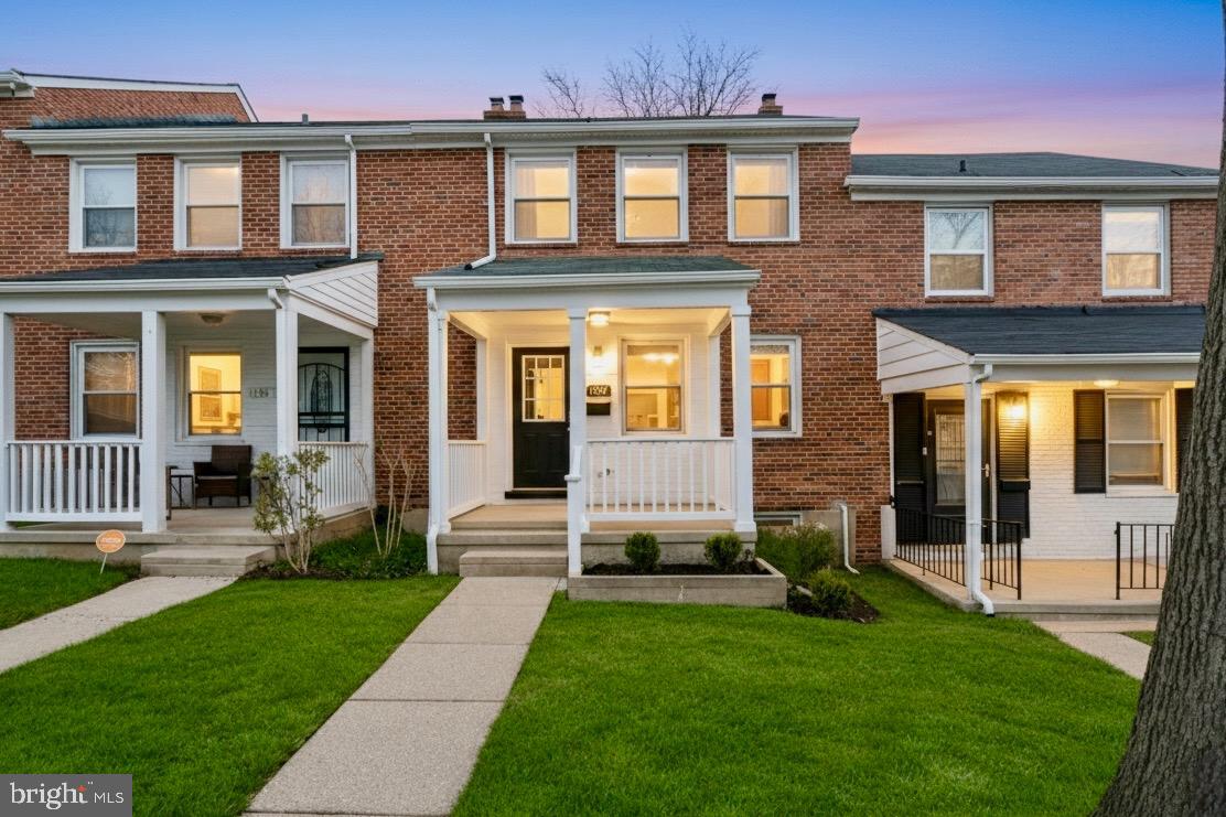 1524 RAMBLEWOOD ROAD