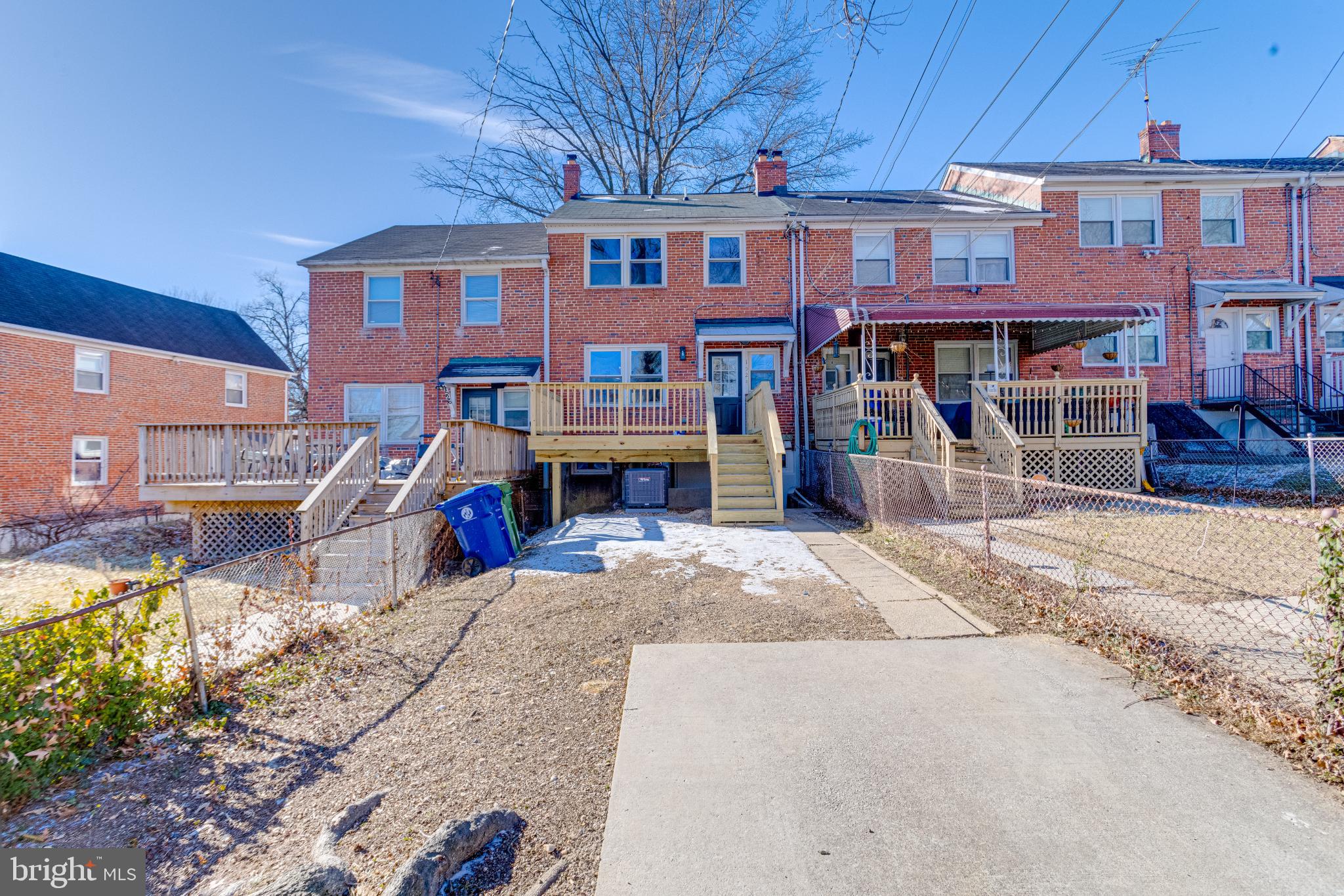 1524 RAMBLEWOOD ROAD