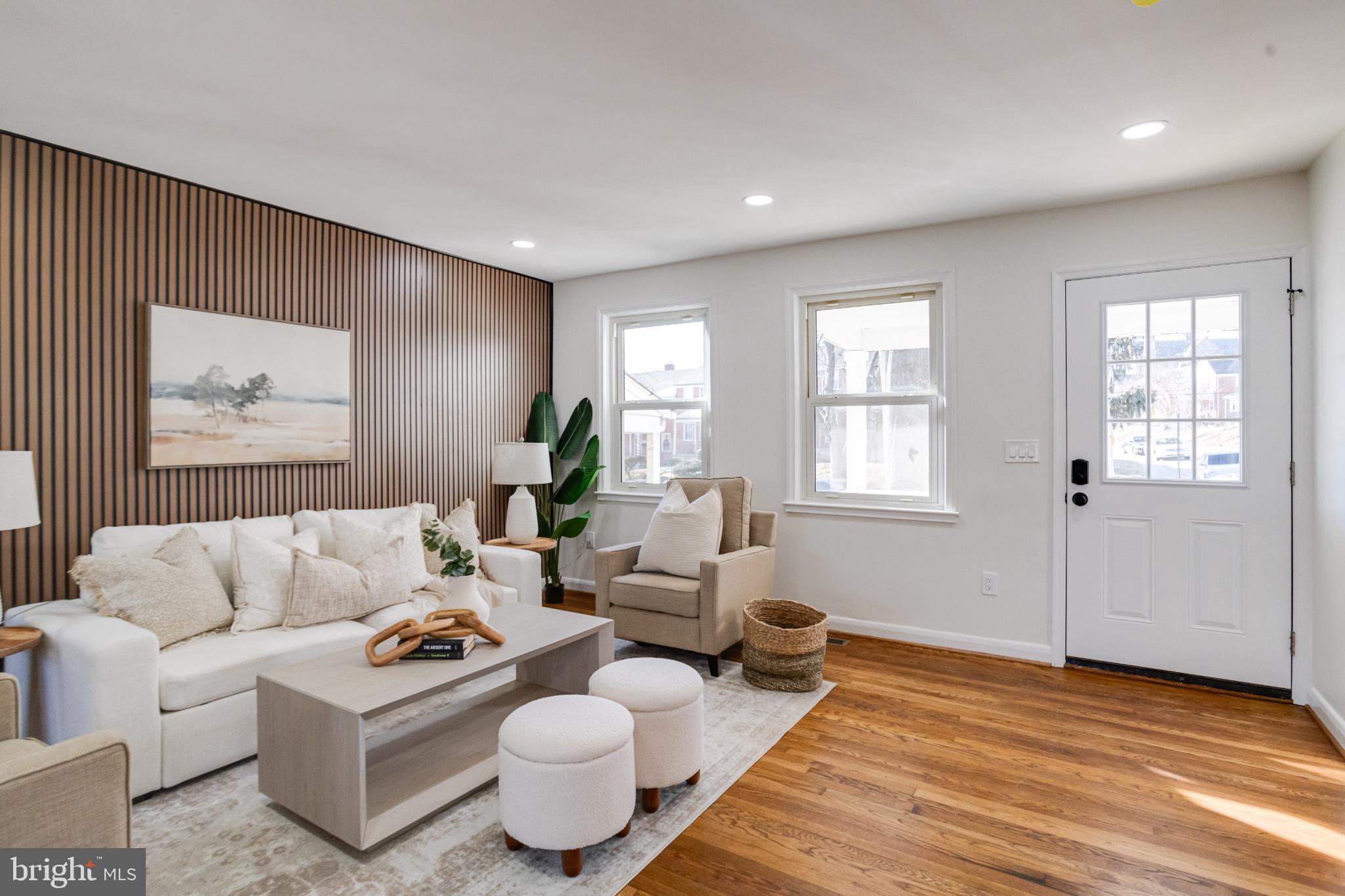 1524 RAMBLEWOOD ROAD