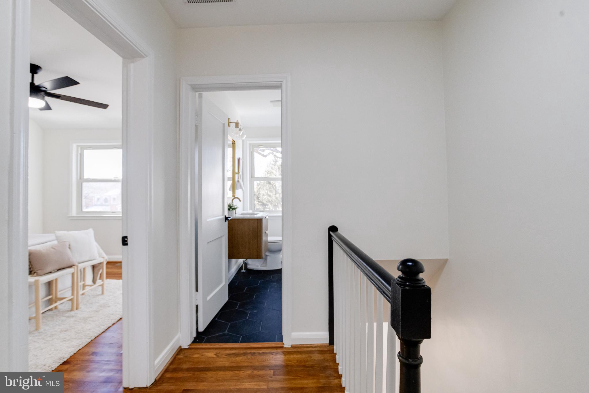 1524 RAMBLEWOOD ROAD