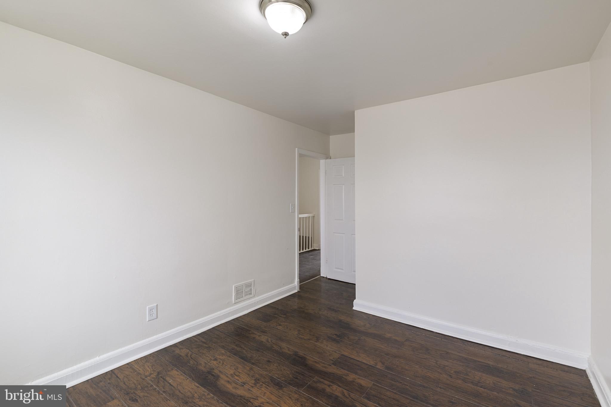 3902 ERDMAN AVENUE 2