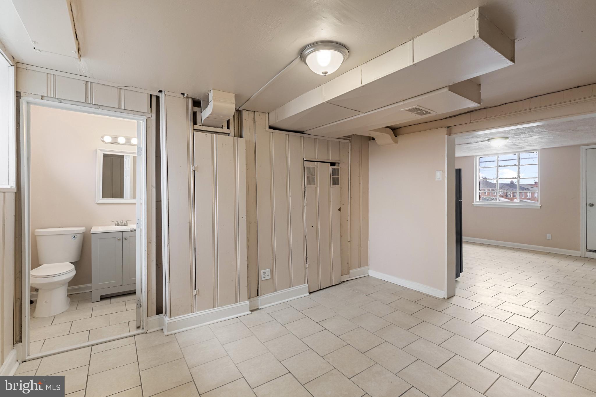 3902 ERDMAN AVENUE 1