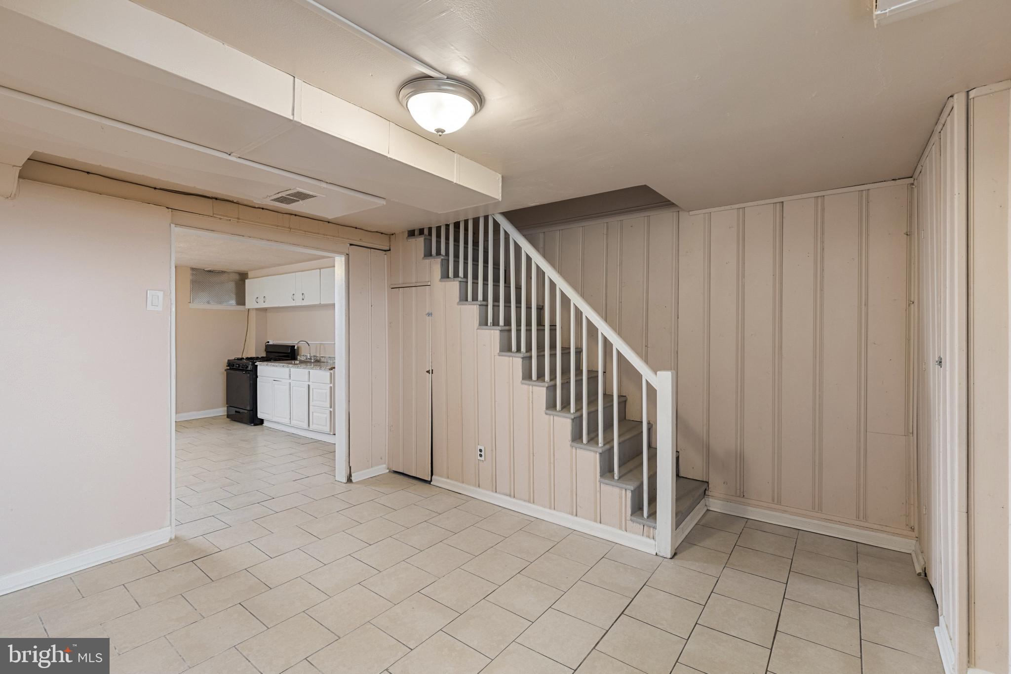 3902 ERDMAN AVENUE 1