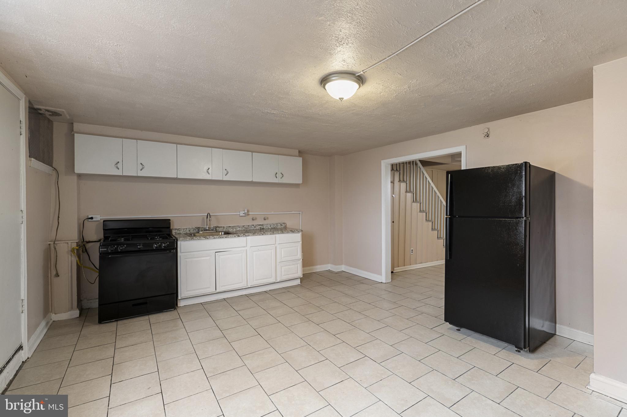 3902 ERDMAN AVENUE 1