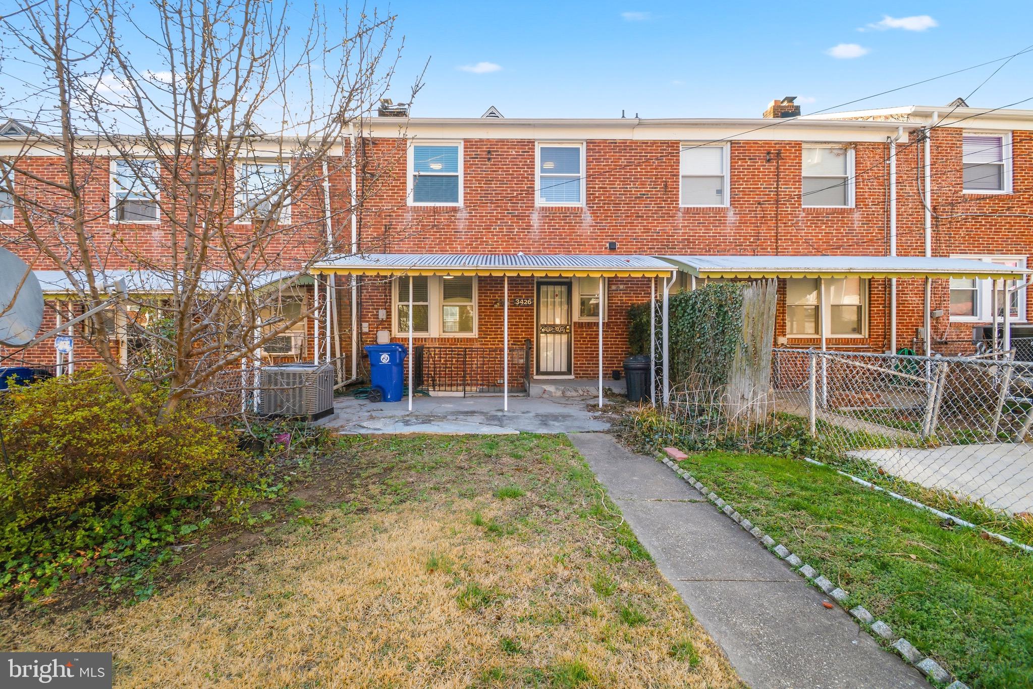 3426 PARKLAWN AVENUE