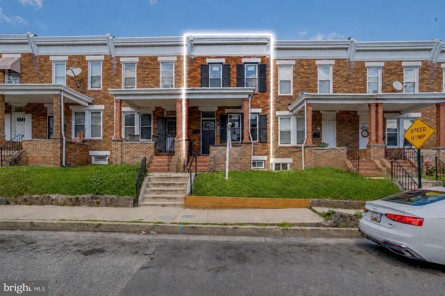 2842 MAYFIELD AVENUE