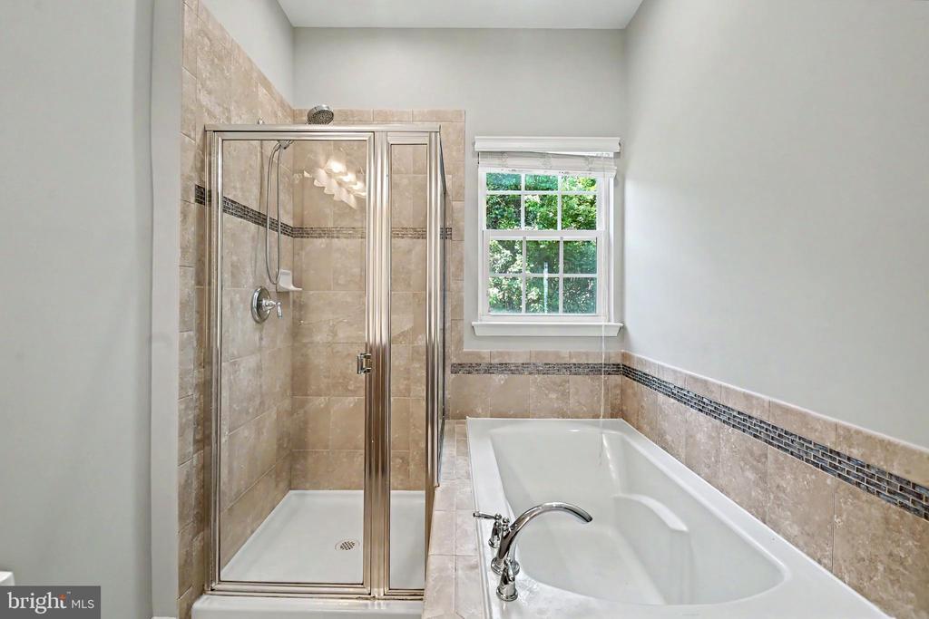 5338 WYNDHOLME CIRCLE 3