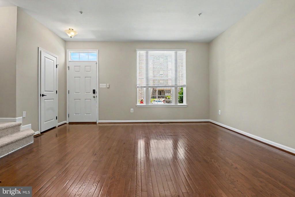 5338 WYNDHOLME CIRCLE 3