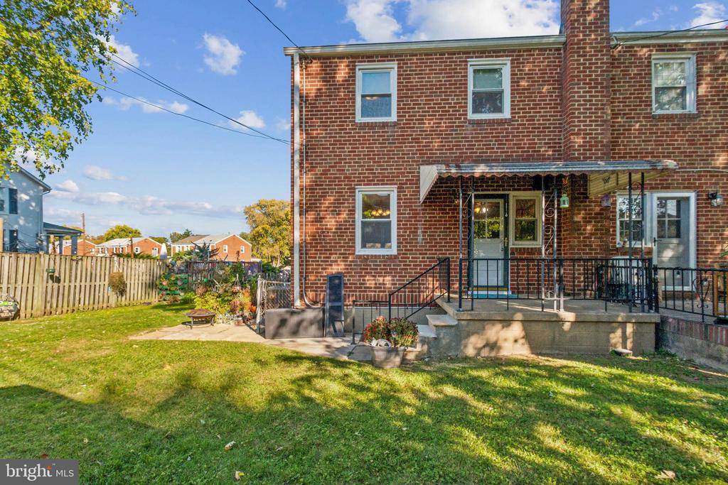 317 Elinor