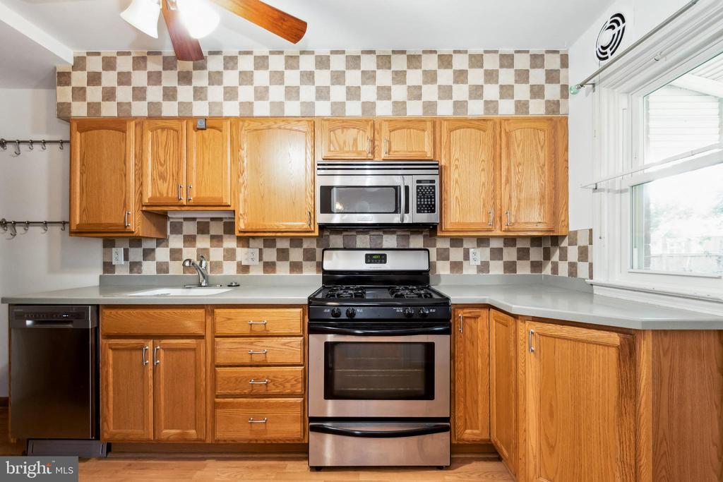 317 Elinor