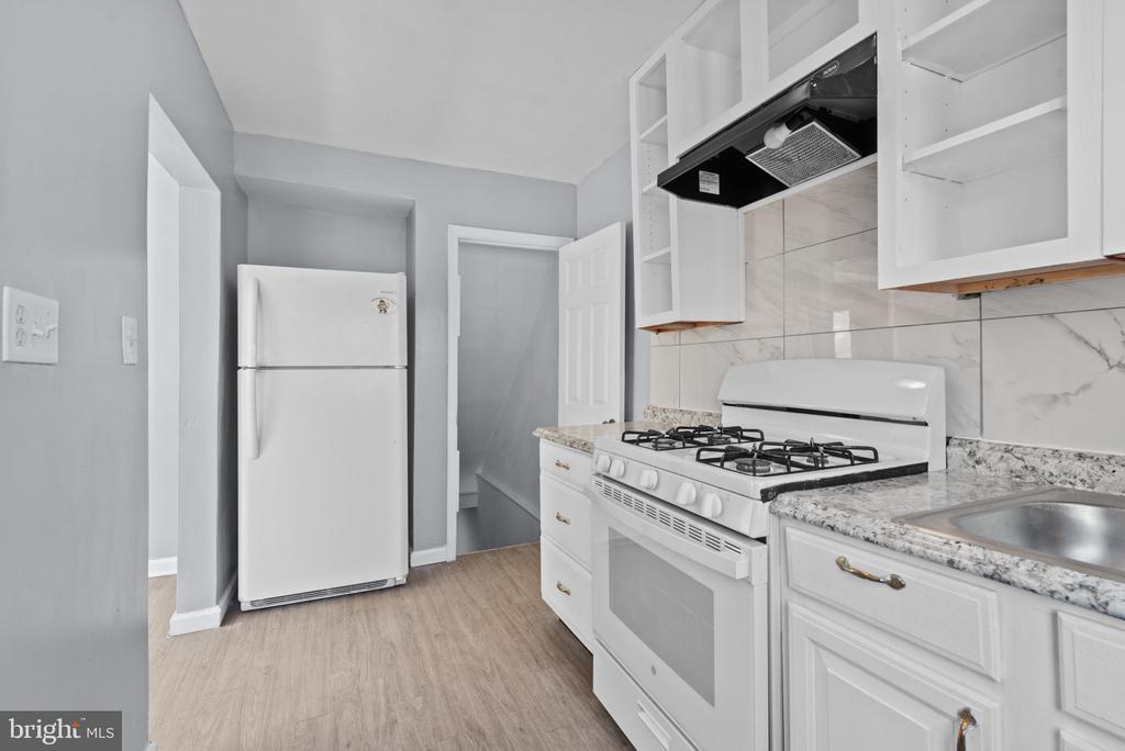 328 Stemmers Run Rd