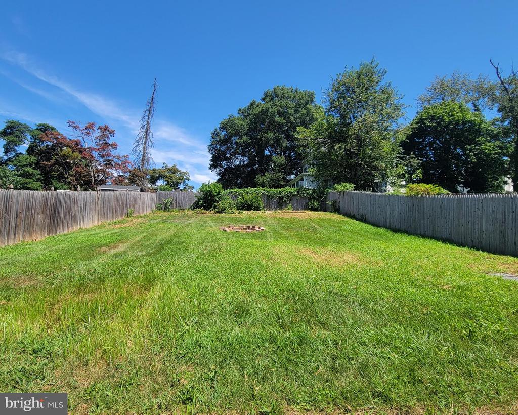 3 Greenwood Ave