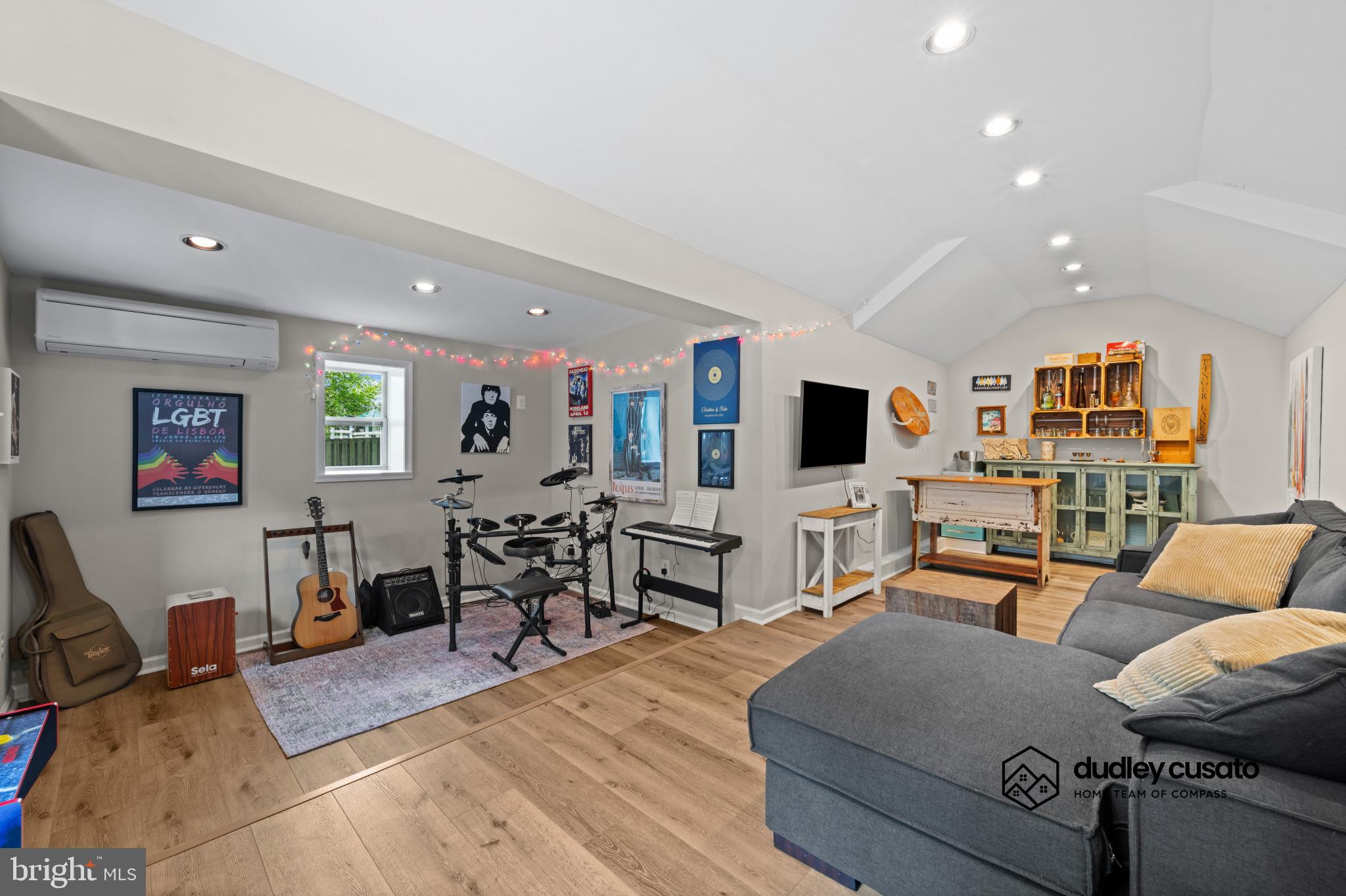 47 WILLOW AVENUE