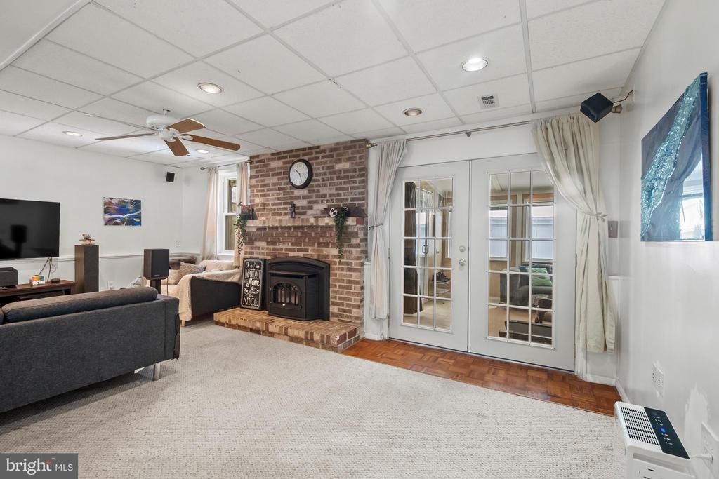 606 HARBOUR OAK DRIVE