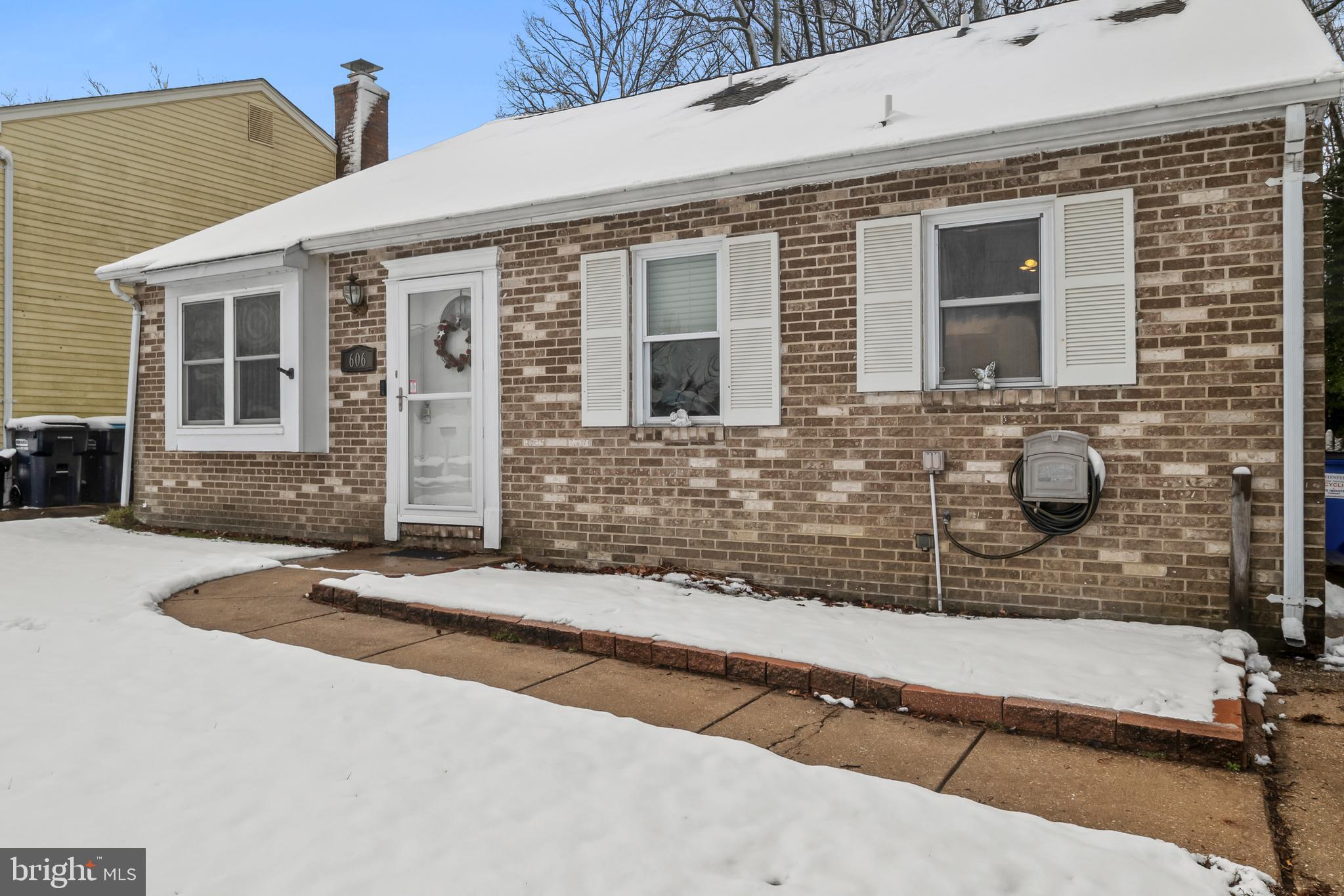 606 HARBOUR OAK DRIVE