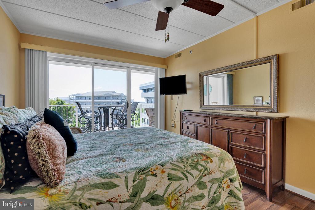 7901 COASTAL HIGHWAY C40303