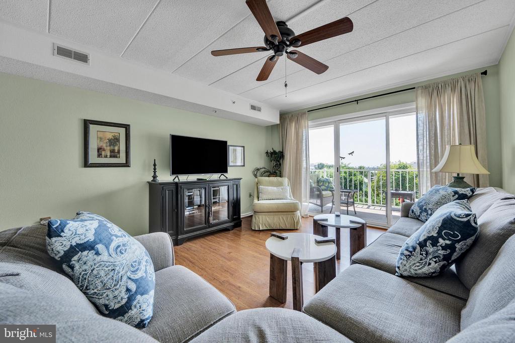 7901 COASTAL HIGHWAY C40303