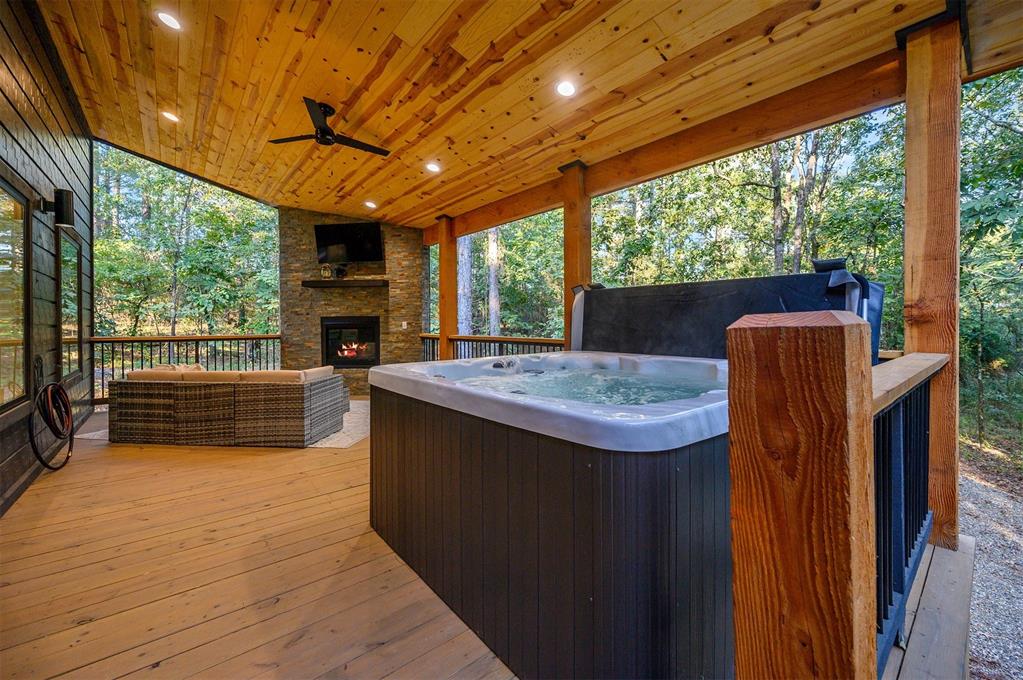465 Triton Trail