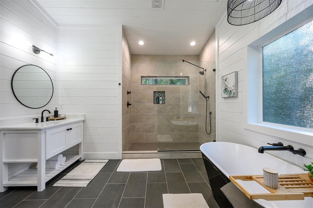 465 Triton Trail