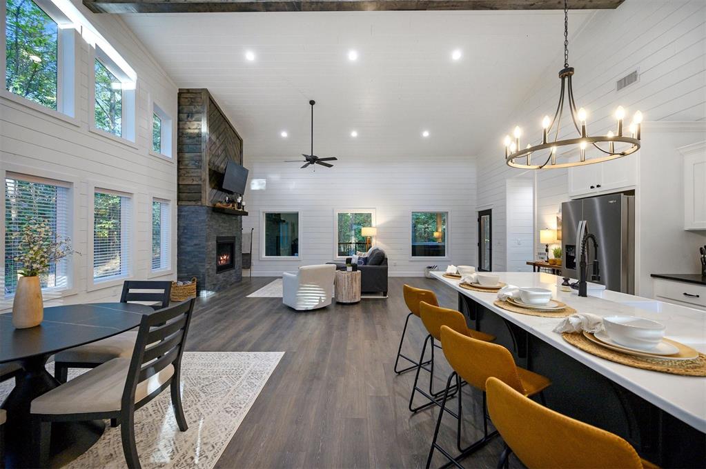 465 Triton Trail