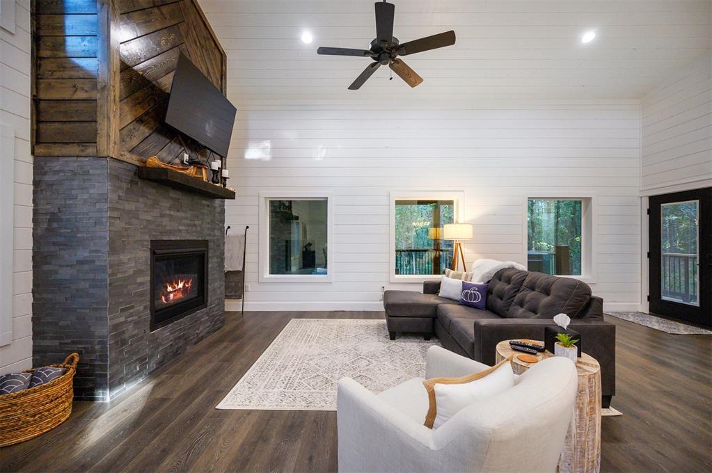 465 Triton Trail