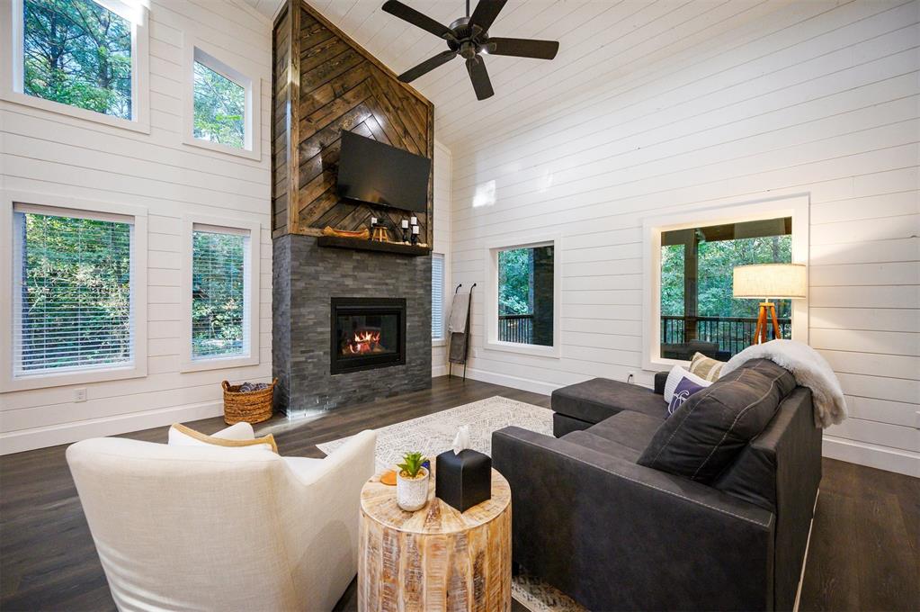 465 Triton Trail