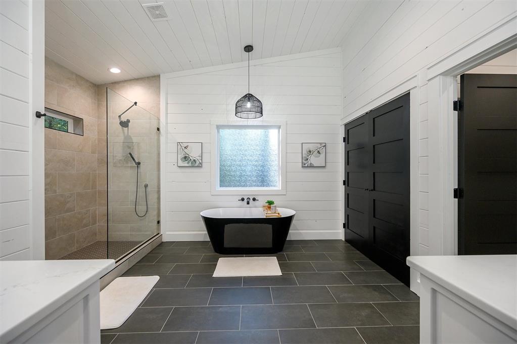 465 Triton Trail