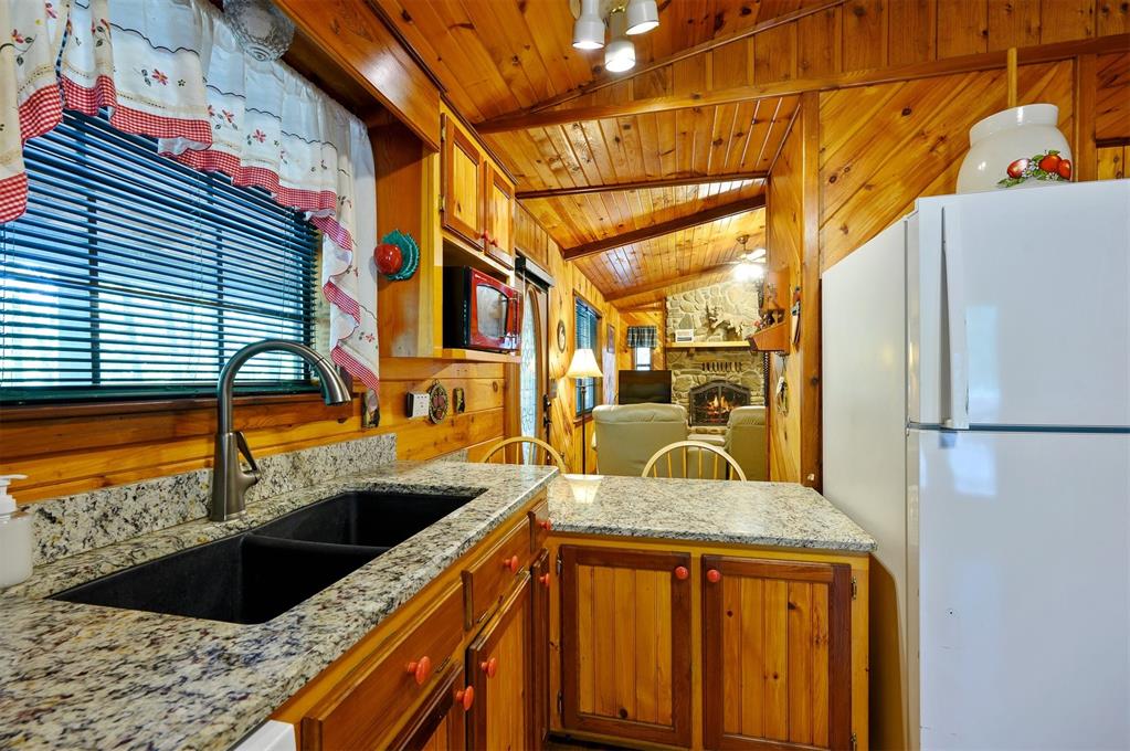 343 Woodland Circle