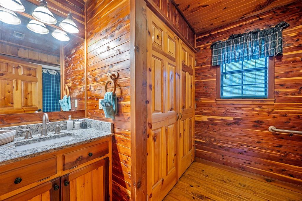 343 Woodland Circle